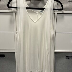 Grace White Mesh Sleeveless V-Neck Top